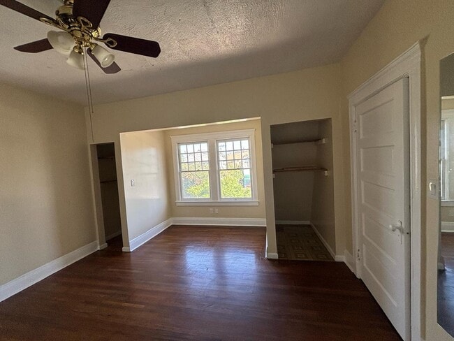 Photo - 1628 W 24th St Unit Apartment for rent