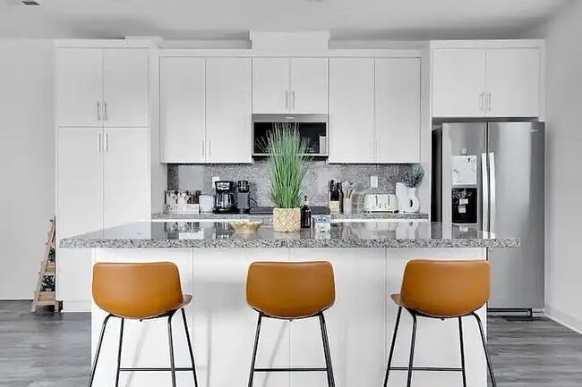 Building Photo - 2003 W Bushell St