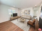 Photo - 818 N Harper Ave