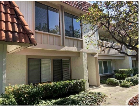 Photo - 2746 Via Tulipan Unit 2746