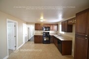 Photo - 1440 E 52nd St House