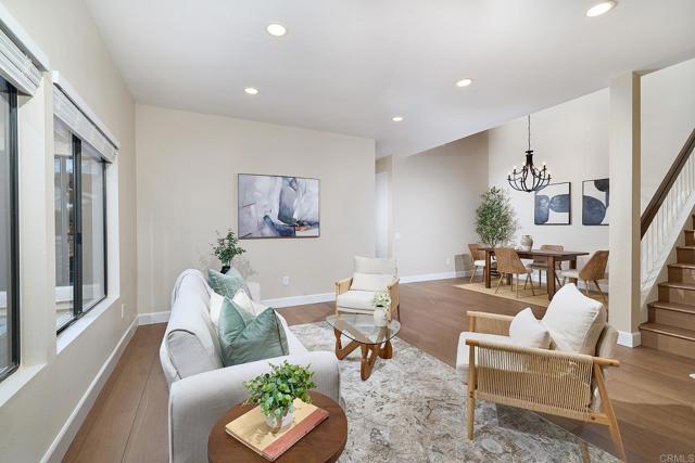 Photo - 3045 Greenwich St