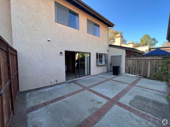 Building Photo - 8470 Winnetka Ave Rental