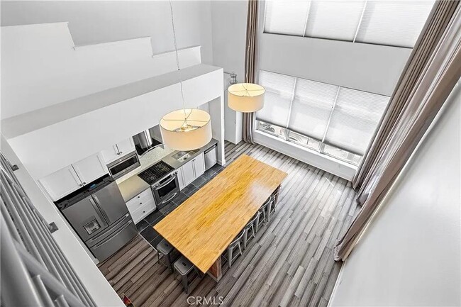 Photo - 919 E Santa Ana Blvd