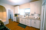 Kitchen - 233 Avenue E Unit B