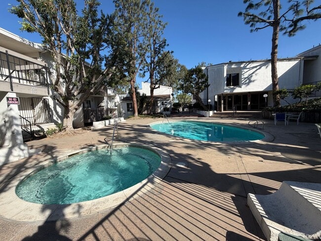 Building Photo - Beautiful Condo in Serene Montebello HOA – Pool, Spa, Prime Location Unit 240