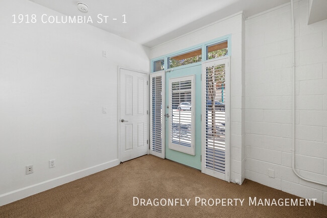 Photo - 1918 Columbia St Unit 1