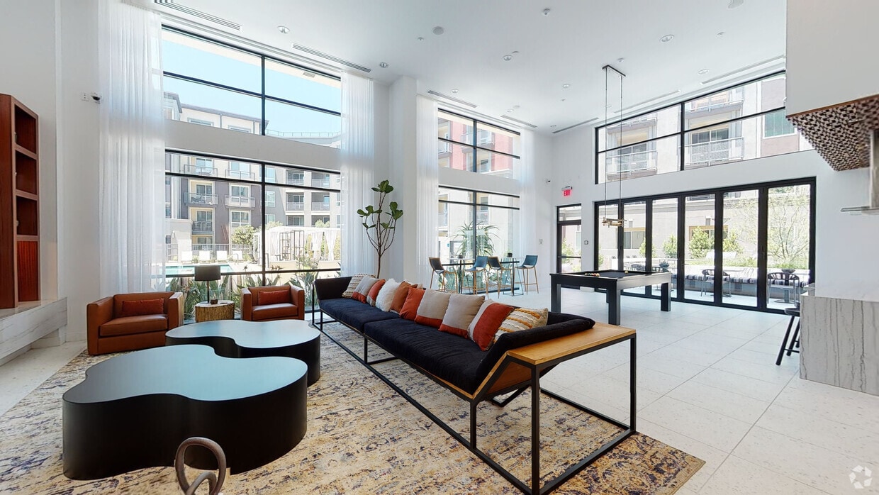 3D Tour - Clarendon Apartments