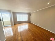 Photo - 1323 S Carmelina Ave Unit 104