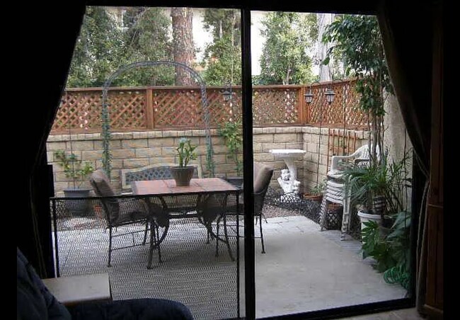Photo - 343 Rosewood St