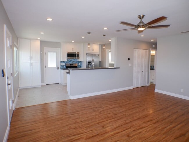 Photo - 4573-4575 Newport Avenue Unit 4573 Newport Avenue