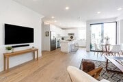Photo - 2172 Clifford St