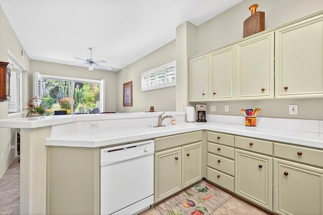 Photo - 83 N Kavenish Dr