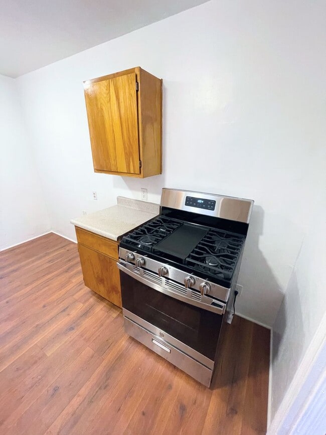 Photo - 3bd/1ba home in Rosewood. Huge backyard an...