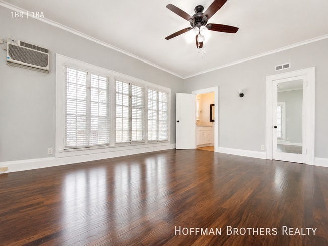Photo - 1834 N Wilton Pl