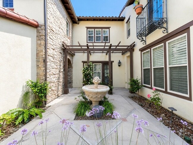 Photo - Luxury Living in Irvine's Prestigious Turtle Ridge