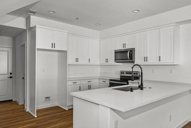 Photo - 5834 Norwood Ave