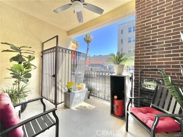 Photo - 395 E 4th St Unit 7