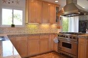 Viking Range and professional hood. - 725 1/2 W Pine Ave House