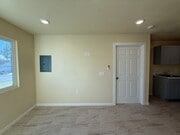 Photo - R71300 Unit A