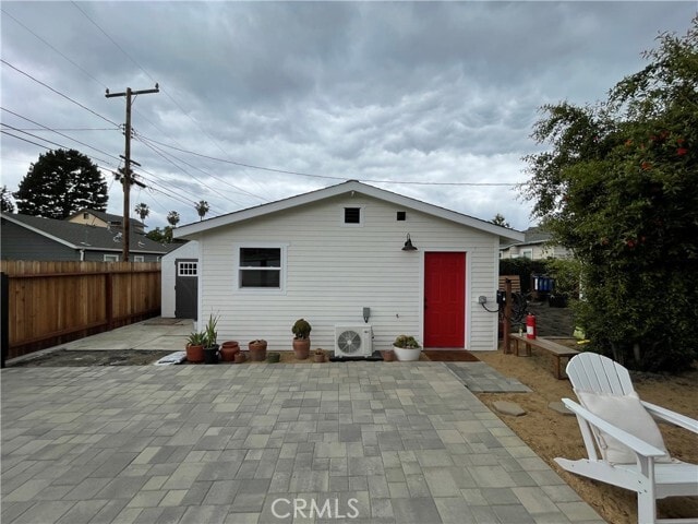 Building Photo - 413 S Illinois St