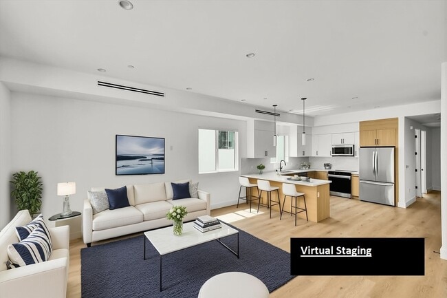 Photo - 5022 Cahuenga Blvd