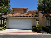 Front view - 10924 Creekbridge Plz Townhome
