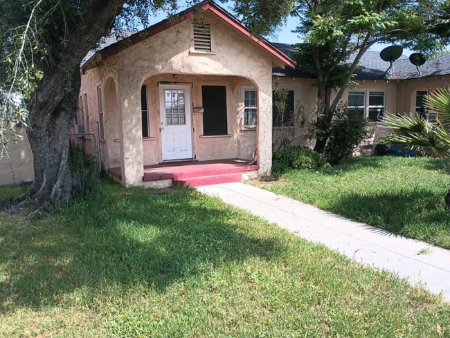Photo - 2105 Belle St