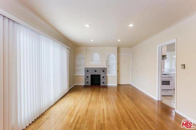 Photo - 1329 S Cloverdale Ave Unit 1329