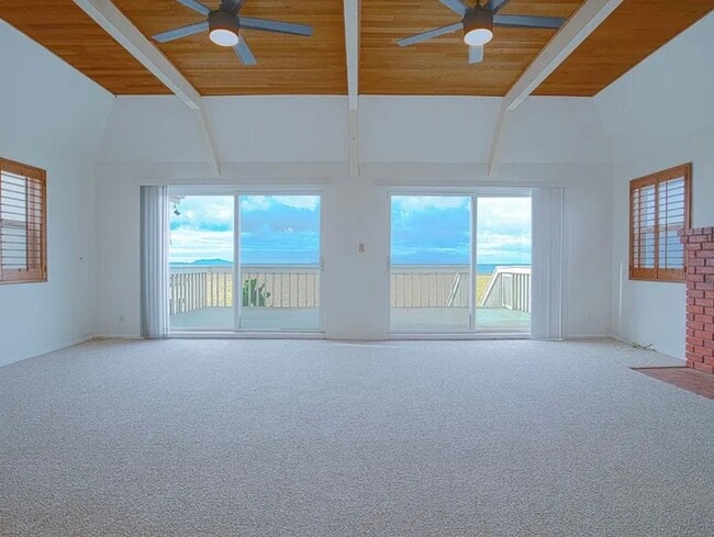Photo - 4027 Ocean Dr Unit Ocean Dr.
