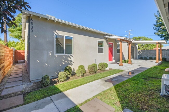 Building Photo - 6533 Ben Ave