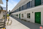 Photo - 6736 Woodley Ave Unit 20