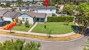 Photo - 5833 Glady St