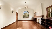 Photo - 637 N Alta Vista Blvd