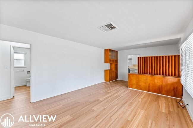 Photo - Stylishly Renovated Santa Ana Gem – 4-Bedr...