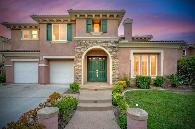 Executive Home with Views! - Executive Home with Views!