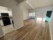 Photo - 11110 Moorpark St