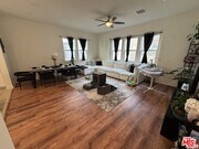 Photo - 905 E Mason Ln Townhome