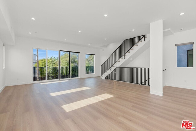 Photo - 12706 Pacific Ave