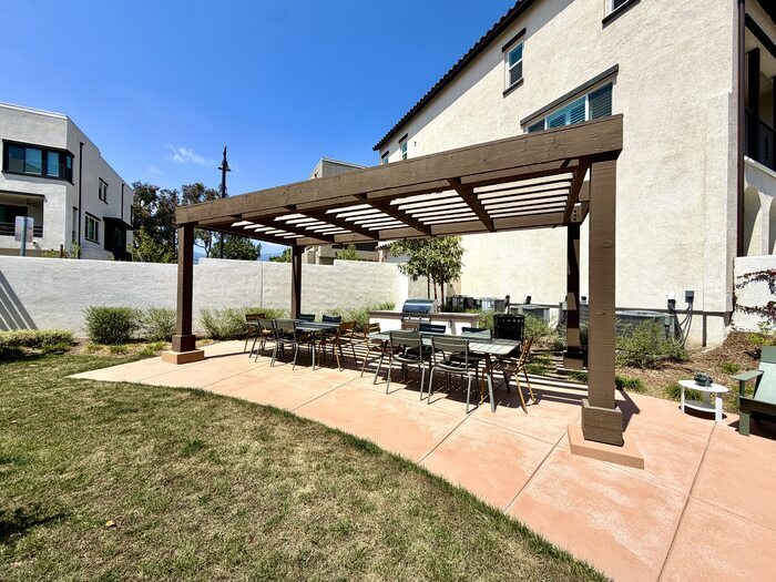 Photo - Brand-New Luxury Townhome for Lease in Claremont