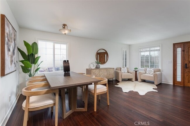 Photo - 2108 Lomina Ave