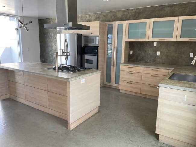 Photo - 116 E Yanonali St Unit e2