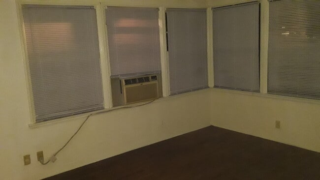 Photo - 1915 Jackson St Unit 1915