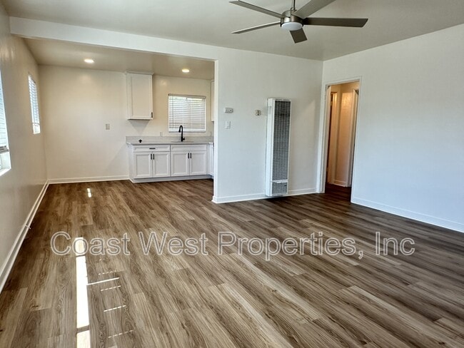 Photo - 3839 Kendall St