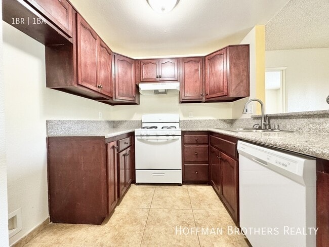 Photo - 15040 Vanowen St Unit 209