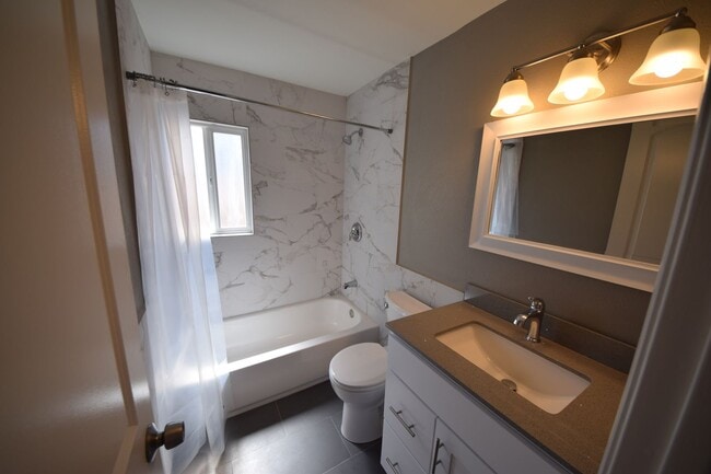 Photo - 1610-1614 W 205th St Unit 1612.5