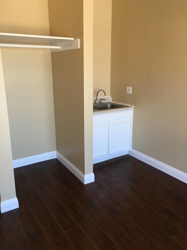 Photo - 739 Garland Ave