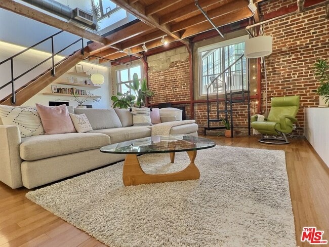 Photo - 500 Molino St Unit 314