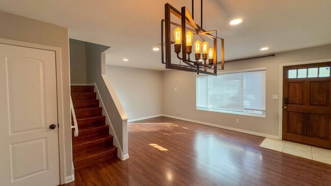 Building Photo - Enjoy Half Off Your First Month's Rent! 3-bedroom, 2.5-bath Split-Level Condo