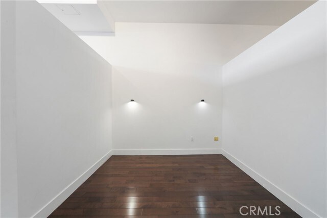 Photo - 433 Pine Ave Unit 300